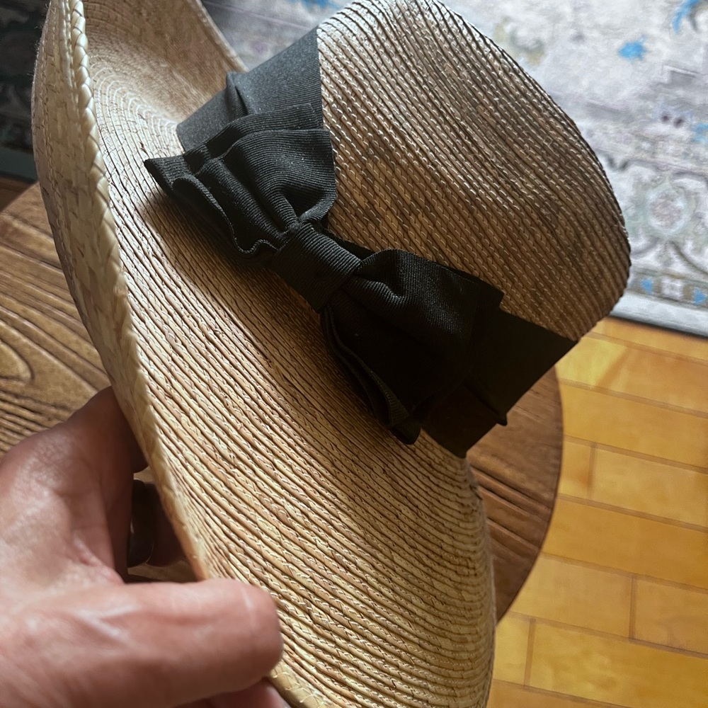 Stylish Tula Pilar Straw Sunhat with‎ Wide Black Band & Bow - Picture 5 of 9